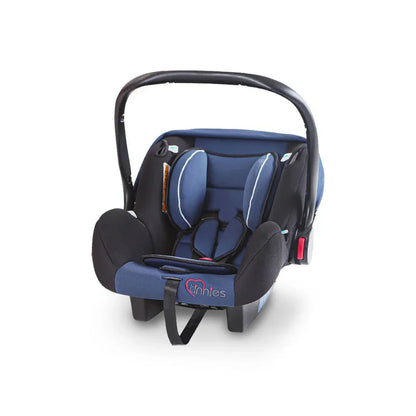 Blue and black baby car seat with 'Fintes' branding on a white background